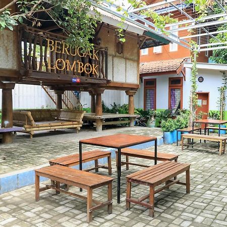 מטאראם Guest House Rumah Lombok Syariah מראה חיצוני תמונה
